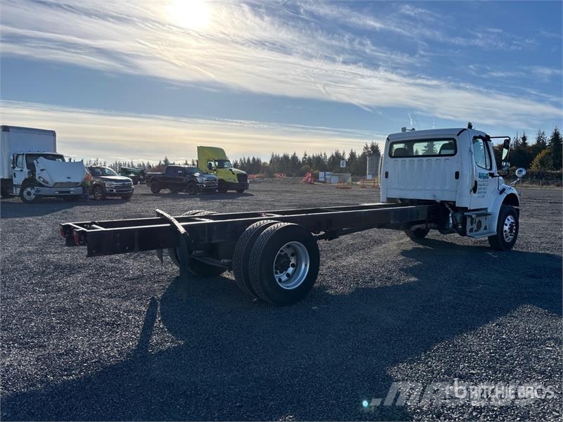 Freightliner M2 106 Кабины