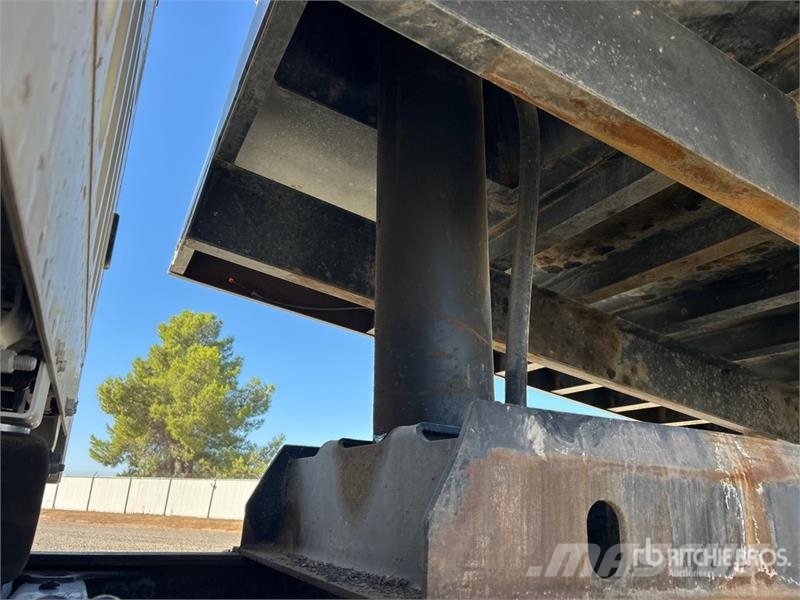Freightliner M2 106 Tipper trucks