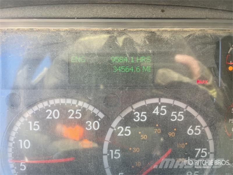 Freightliner M2 106 Vattentankbilar