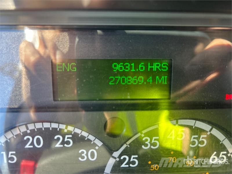 Freightliner M2 106 Camiões caixa temperatura controlada