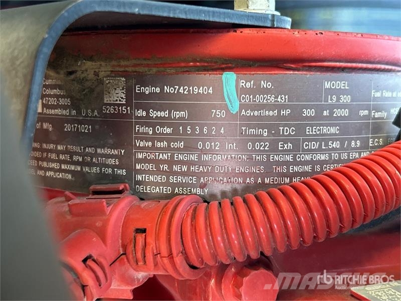 Freightliner M2 106 شاحنات قلابة