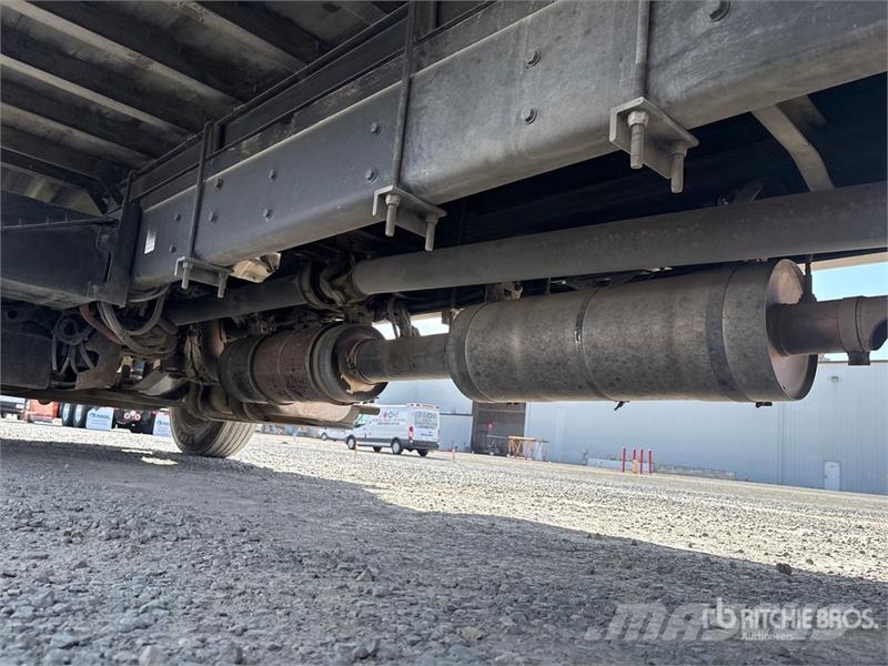 Freightliner M2 106 Furgons