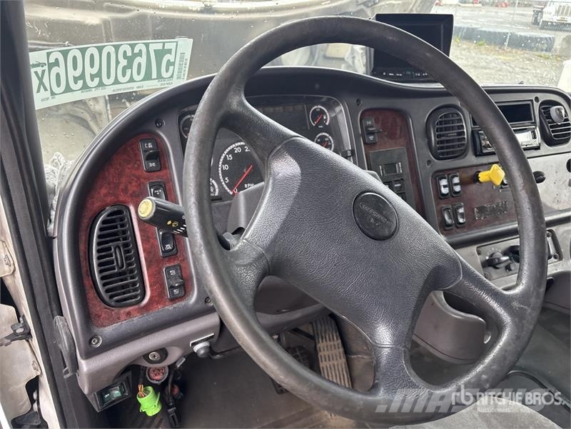 Freightliner M2 106 Ostali kamioni