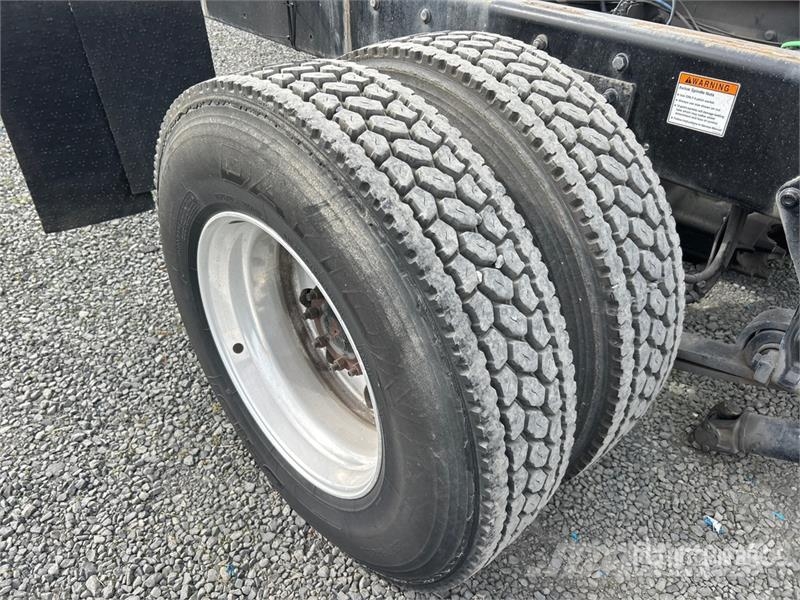 Freightliner M2 106 Cabins and interior