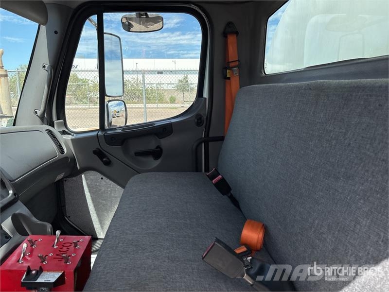 Freightliner M2 106 2000 gal 4x2 Water Truck Water bowser