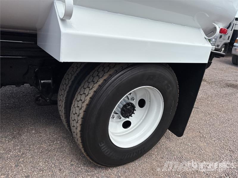 Freightliner M2 106 2000 gal 4x2 Water Truck Water bowser
