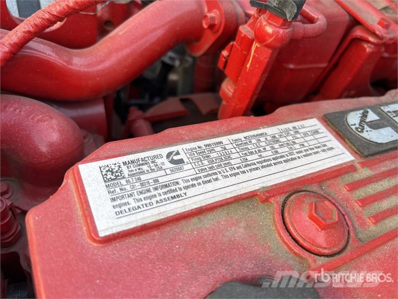 Freightliner M2 106 2000 gal 4x2 Water Truck 급수차