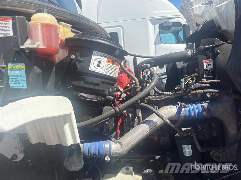 Freightliner M2 106 2000 gal 4x2 Water Truck Tovornjaki za vodo