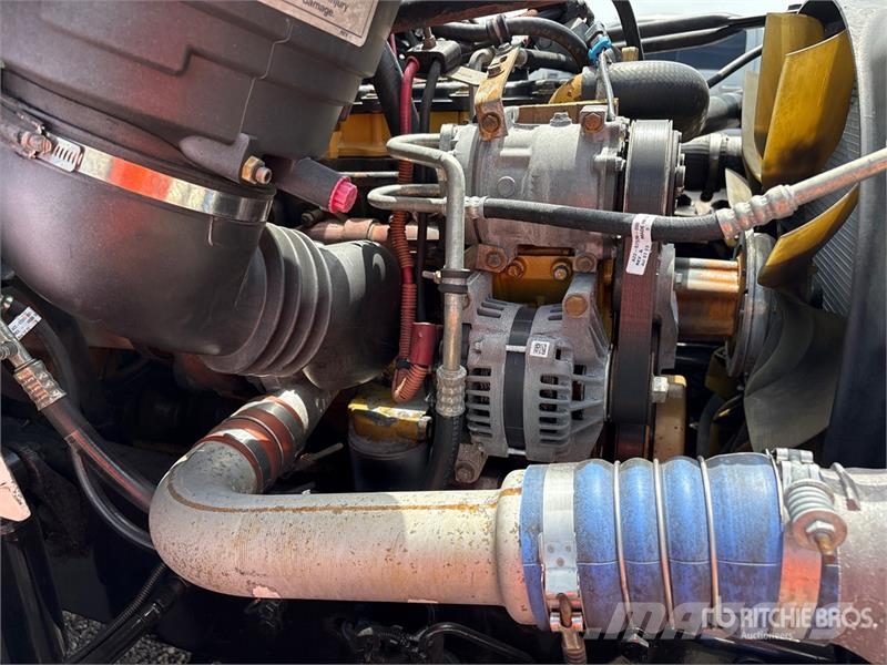 Freightliner M2 106 2000 gal 4x2 Water Truck Water tankwagens