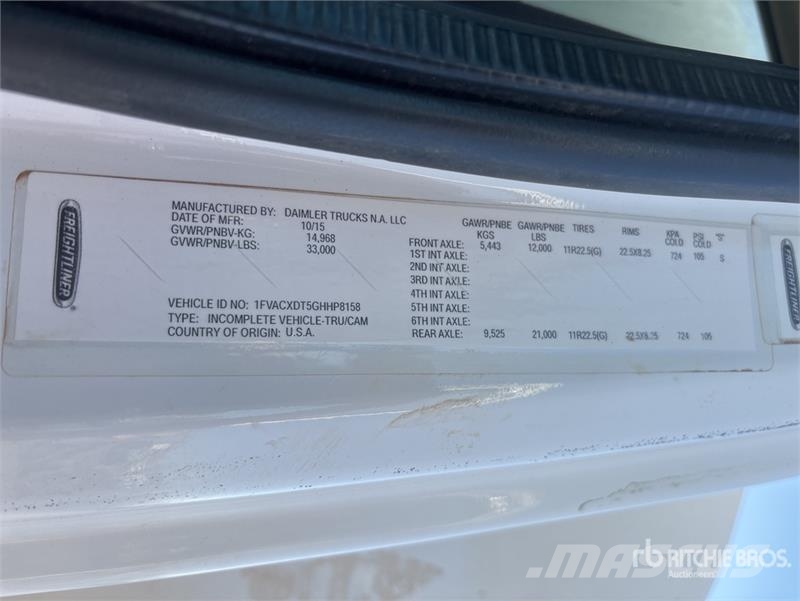 Freightliner M2 106 2000 gal 4x2 Water Truck صهاريج مياه