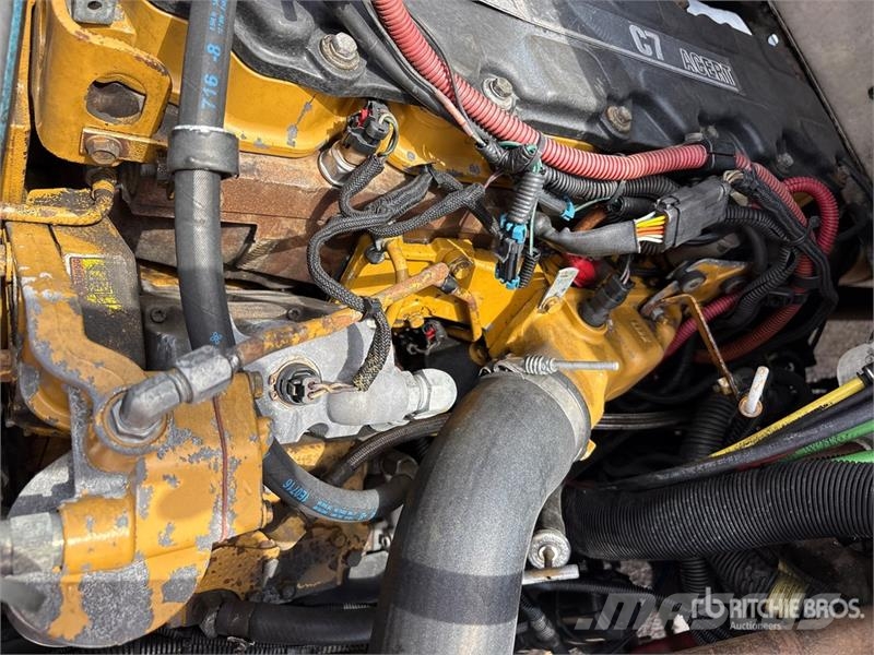 Freightliner M2 106 2000 gal 4x2 Water Truck Water tankwagens