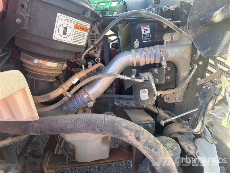 Freightliner M2 106 2000 gal 4x2 Water Truck صهاريج مياه