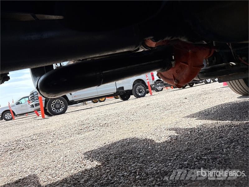 Freightliner M2 106 2000 gal 4x2 Water Truck Water tankwagens