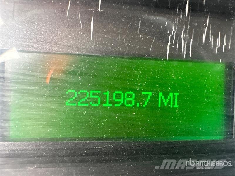 Freightliner M2 106 2000 gal 4x2 Water Truck Tovornjaki za vodo