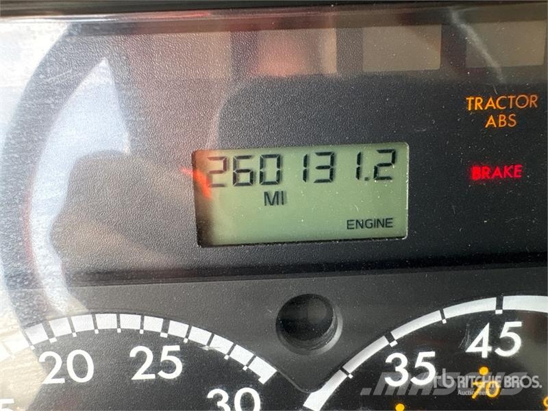 Freightliner M2 106 2000 gal 4x2 Water Truck Water tankwagens