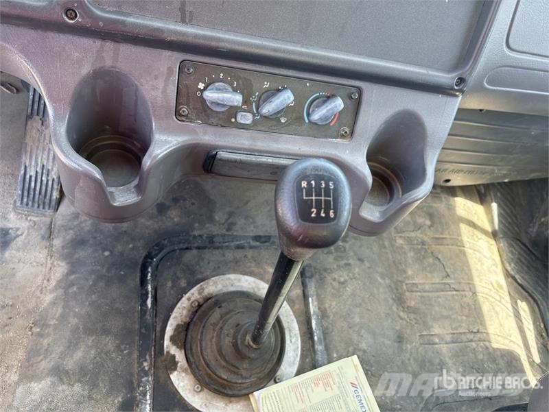Freightliner M2 106 2000 gal 4x2 Water Truck صهاريج مياه