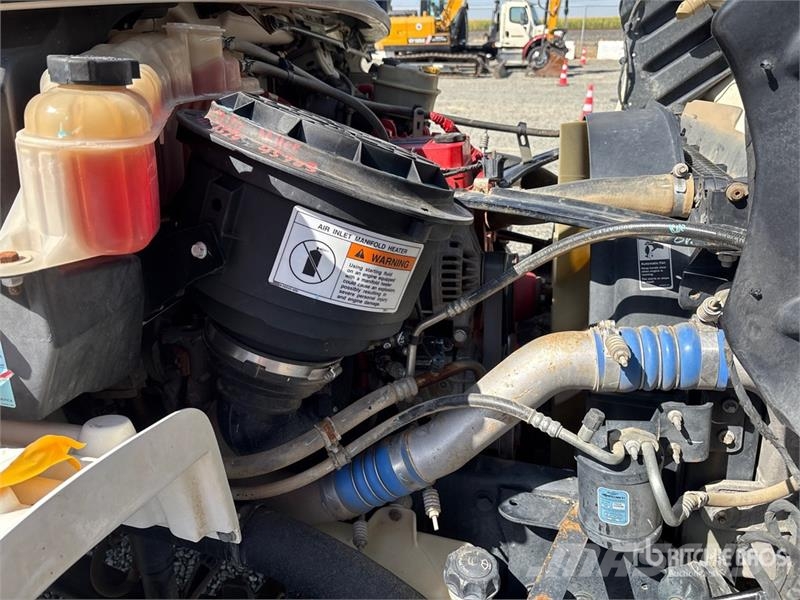 Freightliner M2 106 2000 gal 4x2 Water Truck Water tankwagens