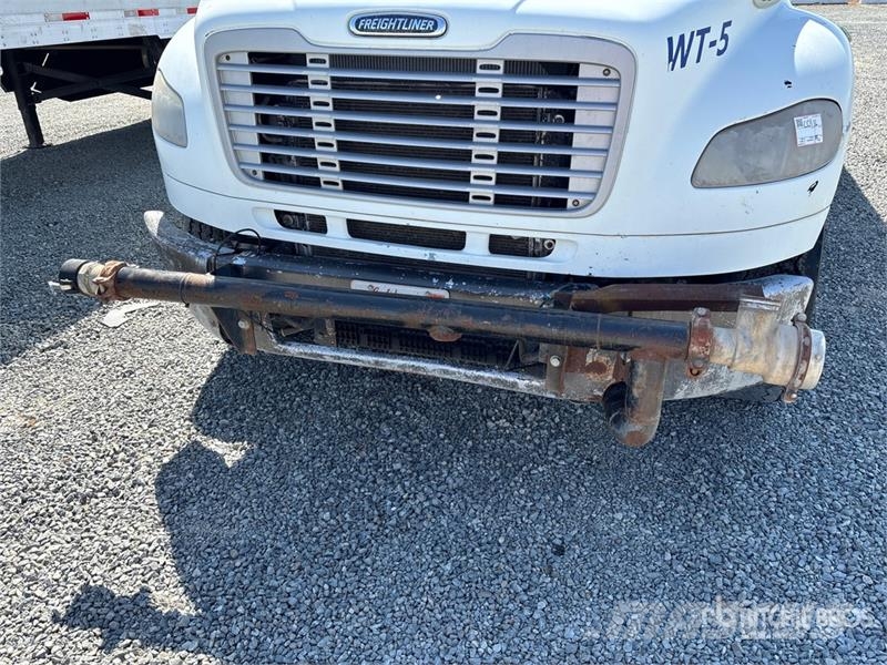 Freightliner M2 106 4000 gal 6x4 Water Truck صهاريج مياه