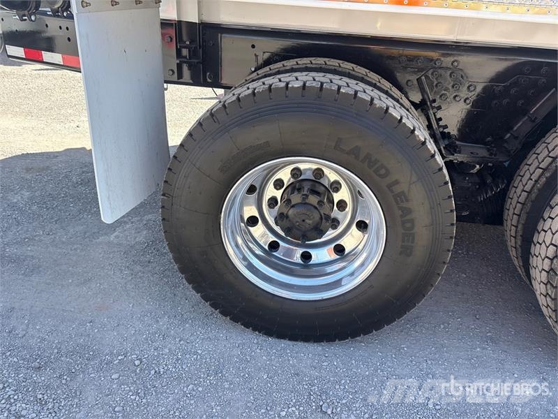 Freightliner M2 106 4000 gal 6x4 Water Truck Tovornjaki za vodo