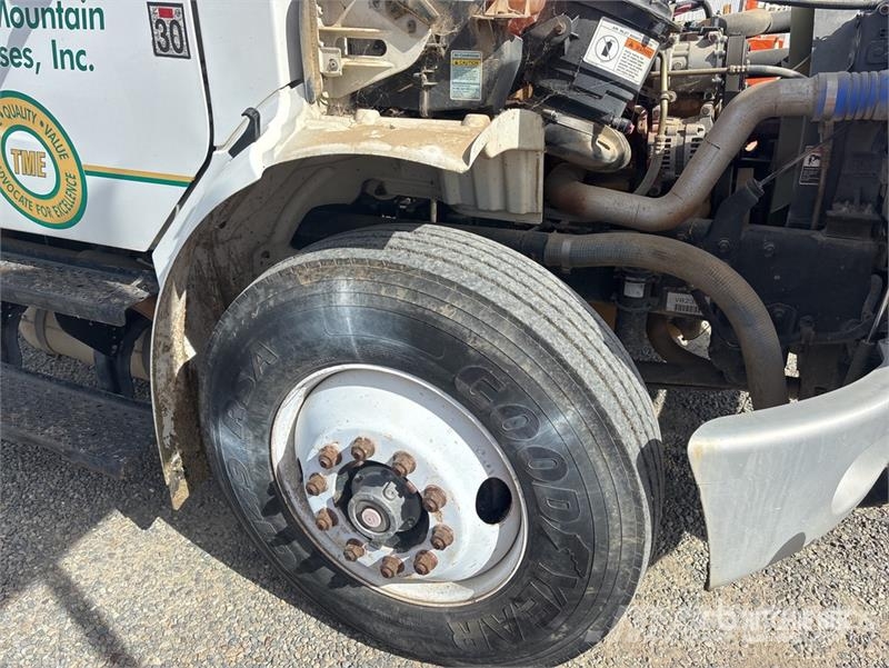 Freightliner M2 106 4x2 Water Truck Cisterny na vodu