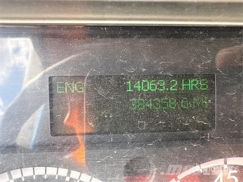 Freightliner M2 106 4x2 Van Truck Autocamioane