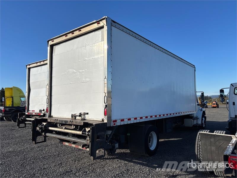 Freightliner M2 106 4x2 Van Truck Furgons