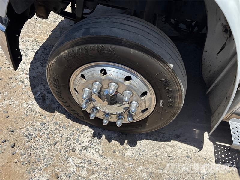 Freightliner M2 106 4x2 Extended Cab Rollback Truck Recovery vehicles
