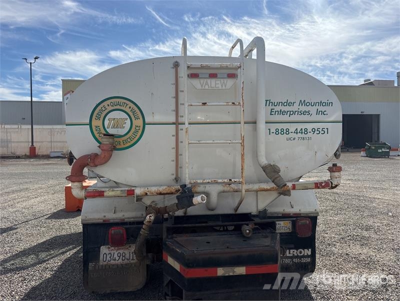Freightliner M2 106 4x2 Water Truck Cisterny na vodu