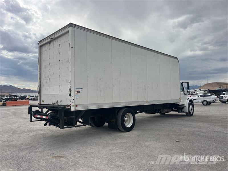 Freightliner M2 106 4x2 Moving Van Truck Umpikorikuorma-autot