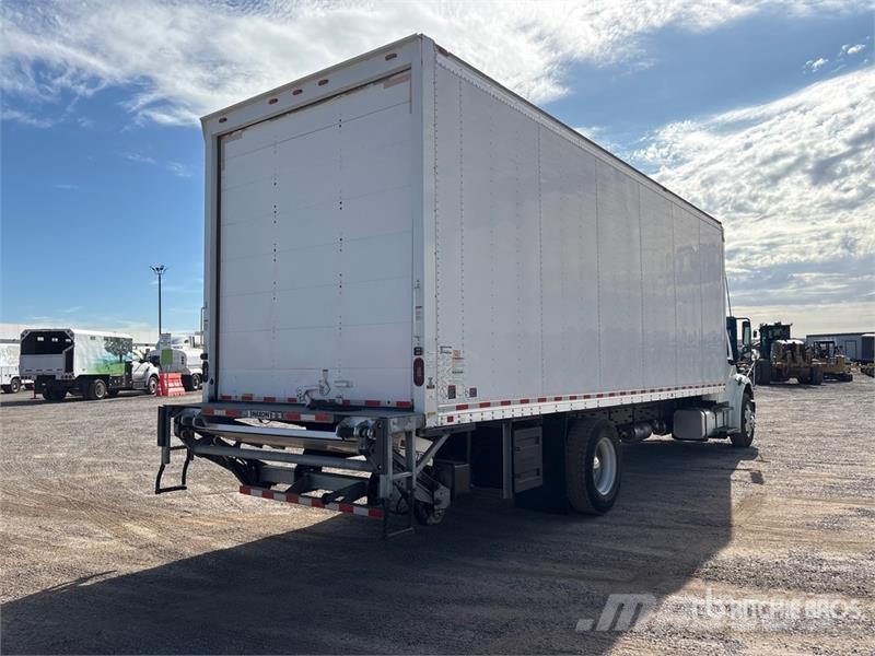 Freightliner M2 106 4x2 Van Van Truck Camion cassonati