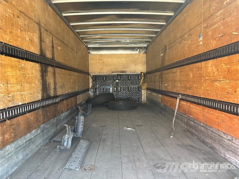 Freightliner M2 106 4x2 Van Truck Kofferaufbau