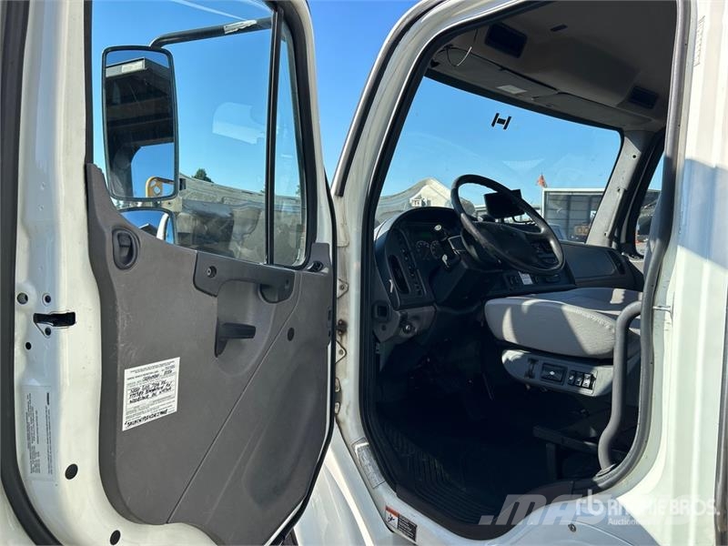 Freightliner M2 106 4x2 Mobile Shredding Truck Drugi tovornjaki