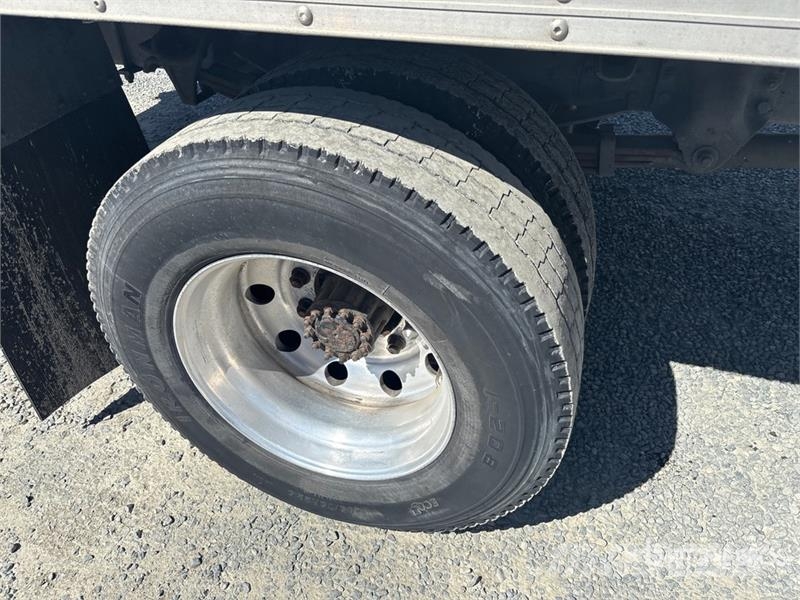 Freightliner M2 106 4x2 Van Truck Kofferaufbau