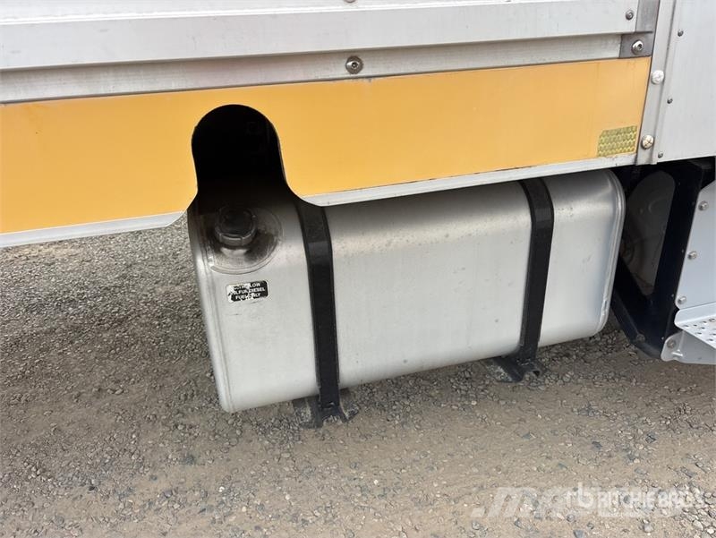 Freightliner M2 106 4x2 Van Truck Camiones caja cerrada