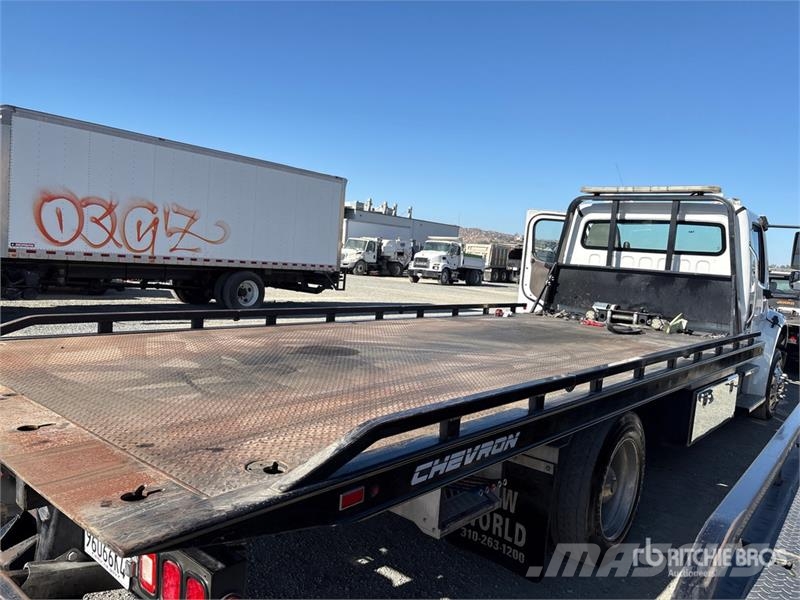 Freightliner M2 106 4x2 Rollback Truck Hinausautot