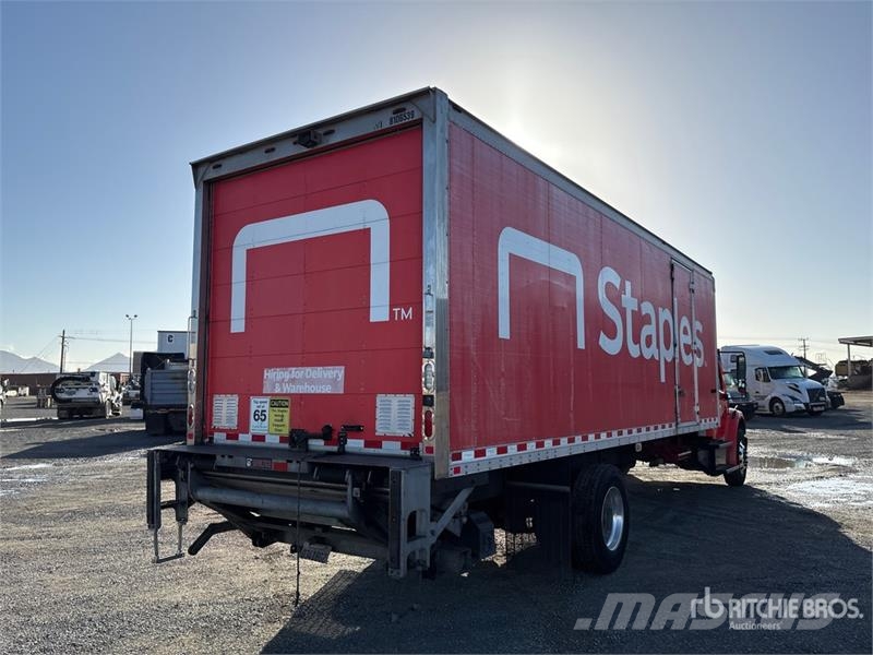 Freightliner M2 106 4x2 Van Truck Fast kasse