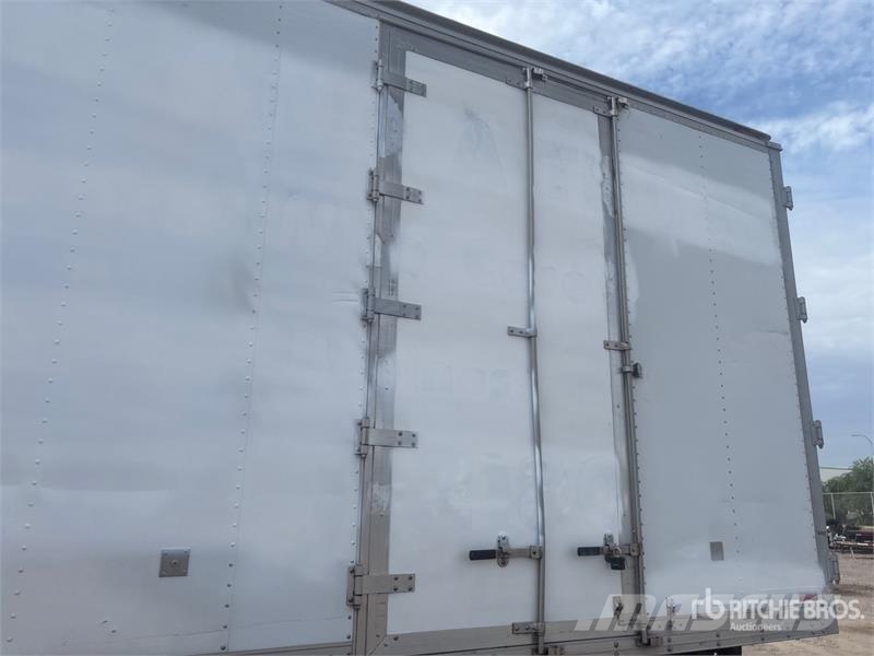 Freightliner M2 106 4x2 Moving Van Truck Tovornjaki zabojniki