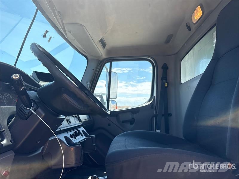 Freightliner M2 106 4x2 S/A Dump Truck Tipper trucks