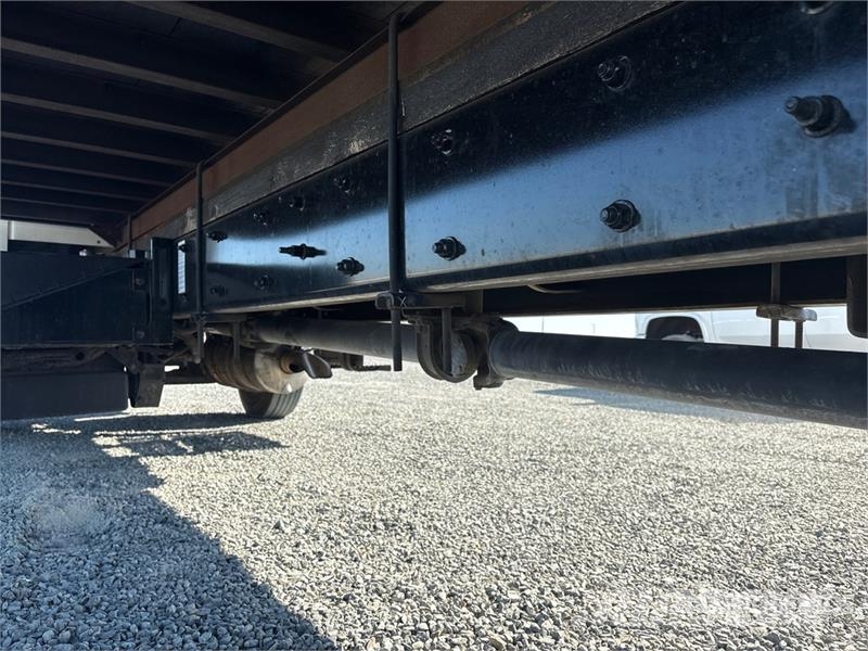 Freightliner M2 106 4x2 Van Truck Dobozos teherautók