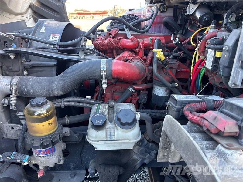 Freightliner M2 106 4x2 Van Truck Furgons