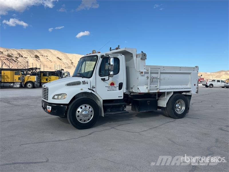 Freightliner M2 106 4x2 S/A Dump Truck Самосвал