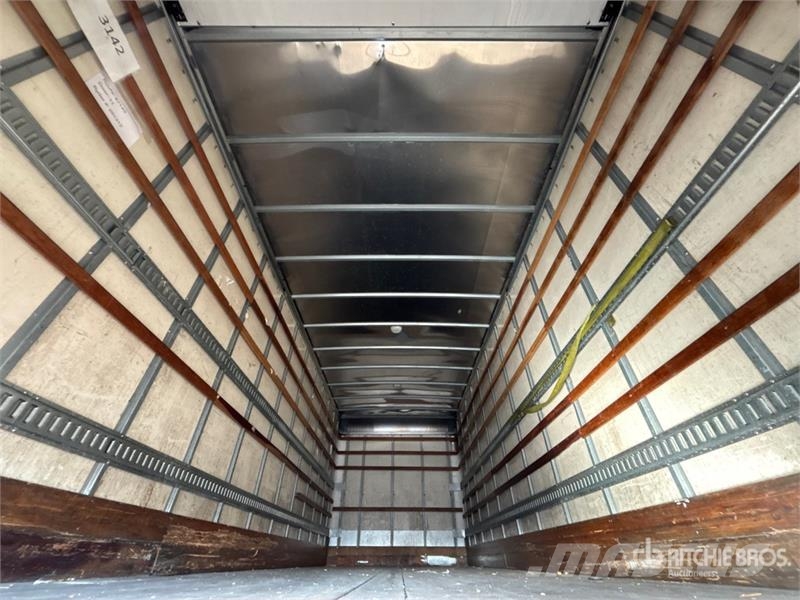 Freightliner M2 106 4x2 Van Truck Furgons