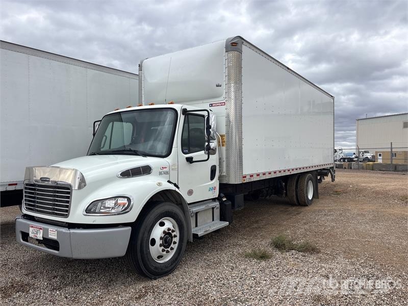 Freightliner M2 106 4x2 Van Truck (Inoperable) ボックスボディー、ウイング、箱車