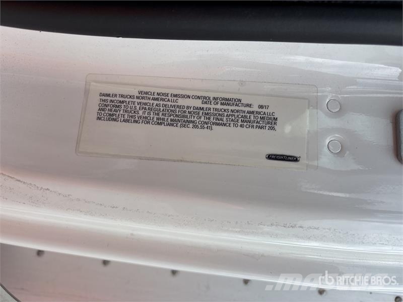 Freightliner M2 106 4x2 Van Truck Camiones caja cerrada