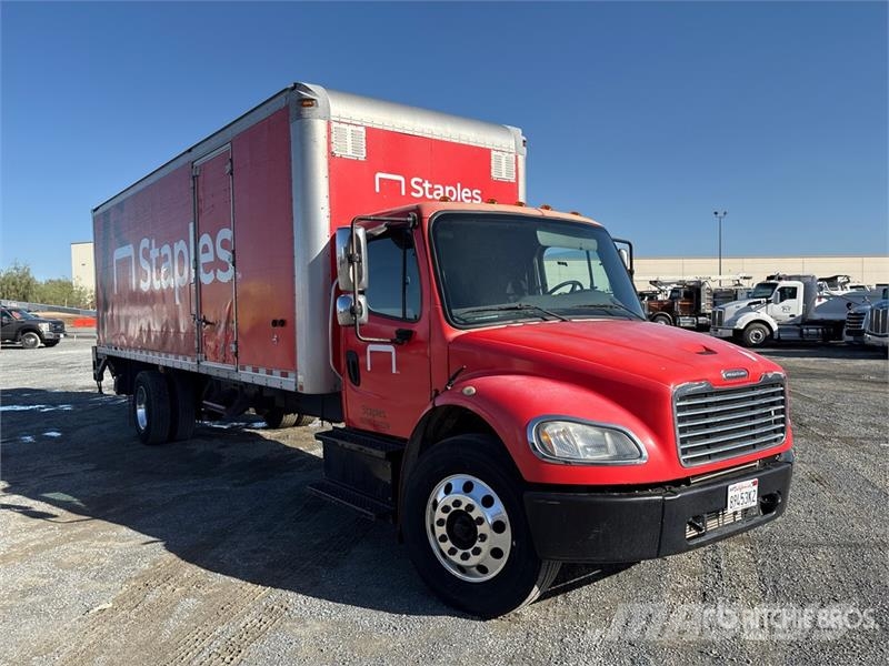Freightliner M2 106 4x2 Van Truck Sanduk kamioni