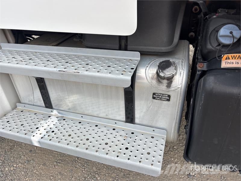 Freightliner M2 106 4x2 Van Truck Camiones caja cerrada