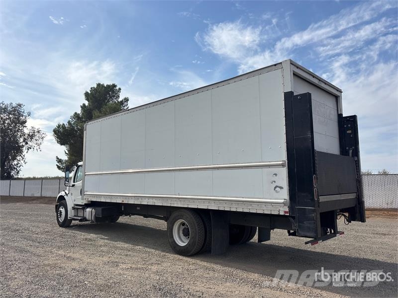 Freightliner M2 106 4x2 Van Truck Tovornjaki zabojniki