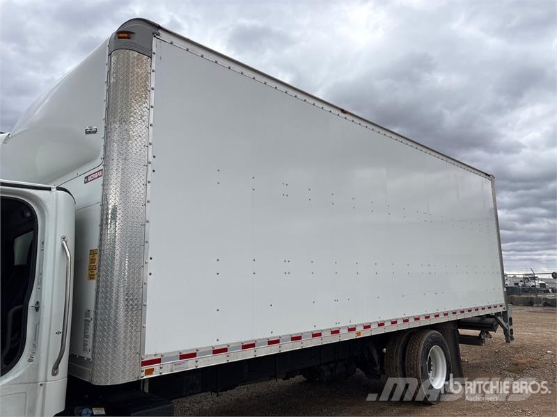 Freightliner M2 106 4x2 Van Truck (Inoperable) ボックスボディー、ウイング、箱車