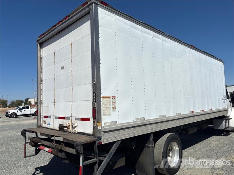 Freightliner M2 106 4x2 Van Truck Kofferaufbau