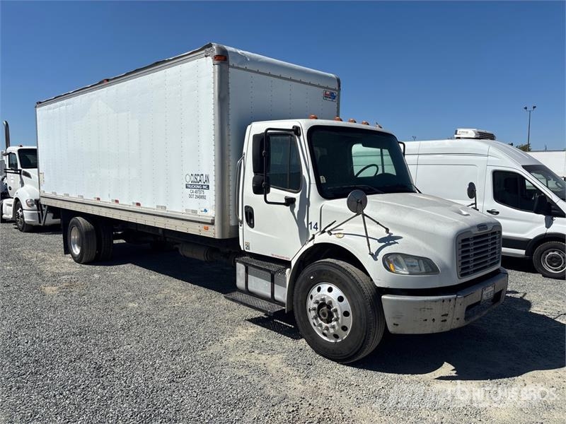 Freightliner M2 106 4x2 Van Truck Kofferaufbau